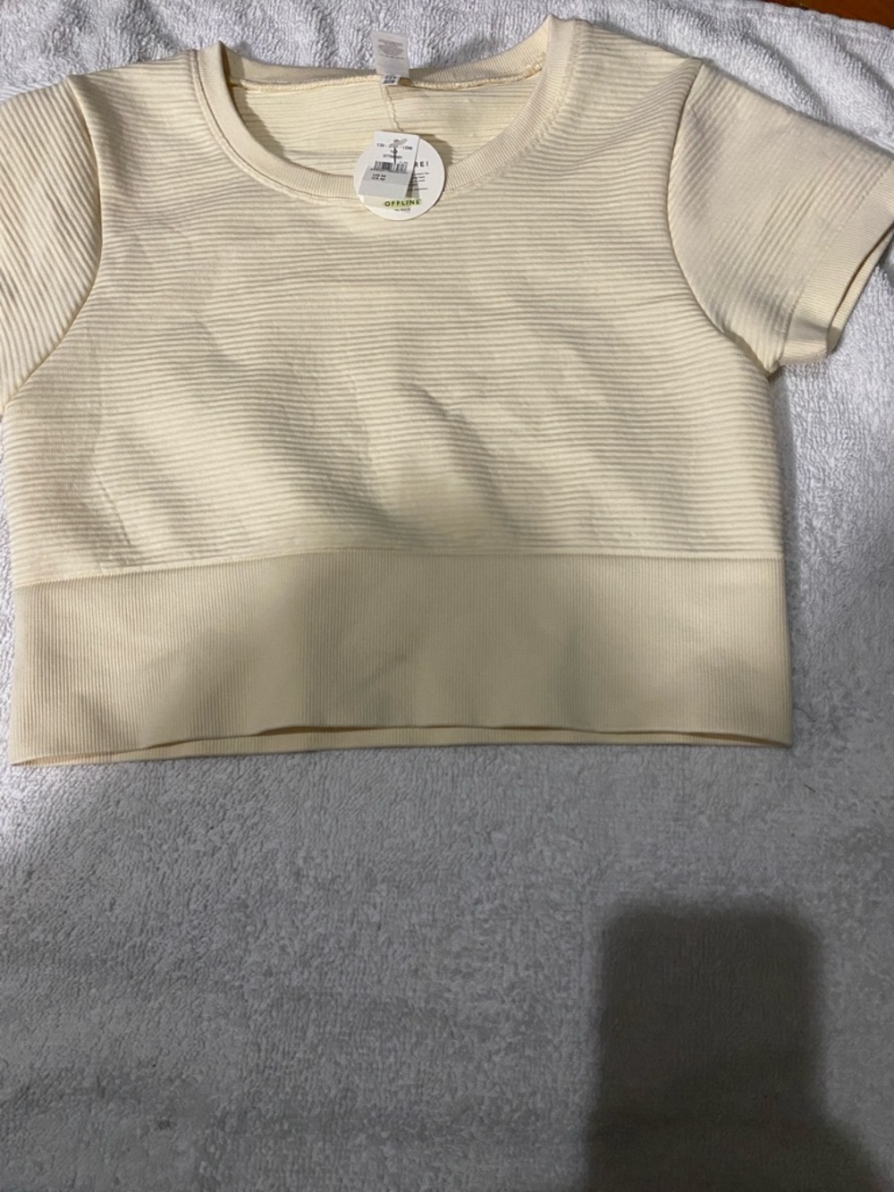 Ribbed Short Sleeve Crop Top in Pale Yellow